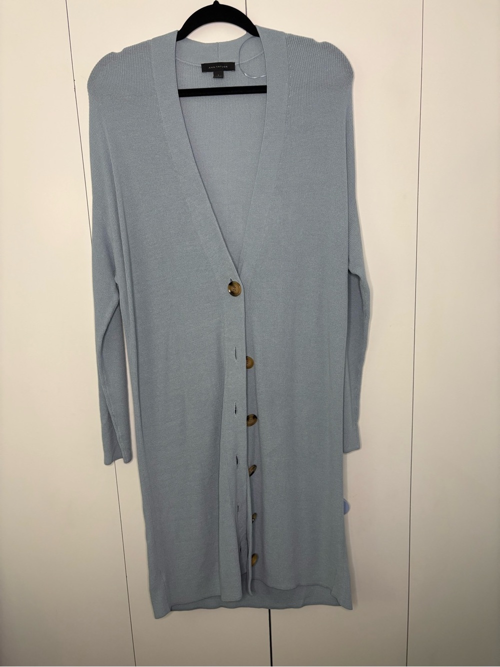 NWOT ANN TAYLOR RIBBED BOYFRIEND LONG CARDIGAN M light blue button down chic